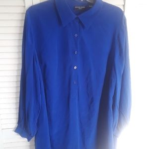 NWOT Sutton Studio 100% silk shirt